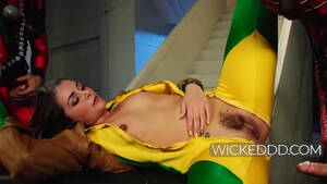 Deadpool Rogue Sex Porn - Deadpool, Spidey Take Turns On Rogue - XVIDEOS.COM