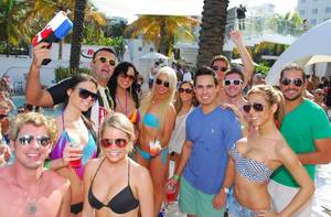 naked beach party pool spa - Miami Bachelor Party - Ideas for Things to Do, Places to Eat, and More -  Thrillist