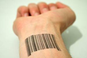 Barcode Slave Tattoo Porn - Free tattoo cover-ups for victims of human trafficking or former gang  members | Tattoo, Human trafficking and Feminism