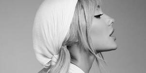 Gallers Ariana Grande Porn Captions - Ariana Grande Is Back! Here's When Her New Song Drops