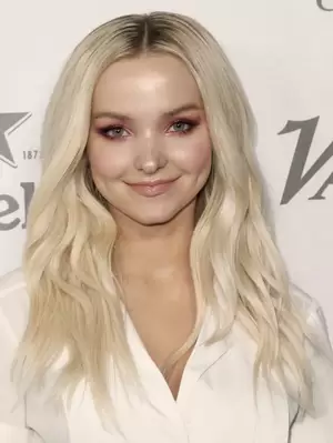 Dove Cameron Porn Blowjob - Dove Cameron | Biography, Movies & Net Worth | Screendollars