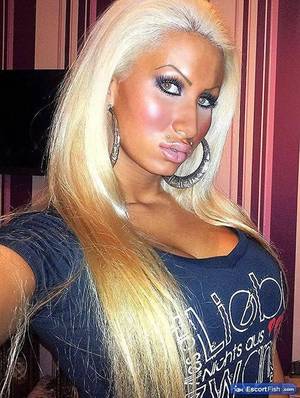 botox lips - Paris, Real Women, Alt, Boobs, Blondes, Lips