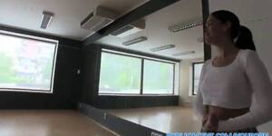 fit british gym - Fit British women gets fucked in her new gym - Tnaflix.com