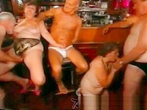 granny and grandpa swingers - Granny swinger, porn tube free - video.aPornStories.com