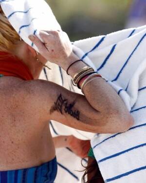 naked lindsay lohan miami beach - Lindsay Lohan In Bikini on Miami Beach BOOB Slip Porn Pictures, XXX Photos,  Sex Images #251720 - PICTOA