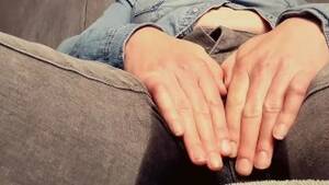 bbw piss desperation - BBW moaning from extreme pee desperation, jeans wetting and masturbating -  VÃ­deos Pornos Gratuitos - YouPorn