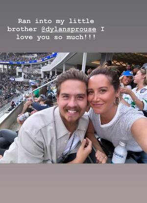 Ashley Tisdale Porn Captions - Celebrity reunions