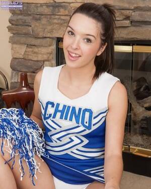 cheerleader shaving pussy - Cheerleader Jaslene Jade spreads her shaved pussy lips Porn Pictures, XXX  Photos, Sex Images #2682229 - PICTOA