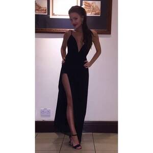 Angelina Jolie Double Porn - This Woman Looks So Much Like Angelina Jolie It's Scary