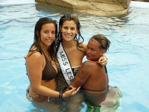 Amateur Lesbian Pool - Brunette tit and pussy