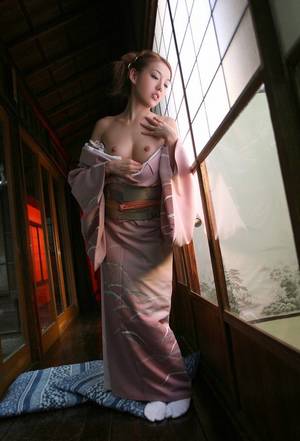 japanese kimono nude - ãã‚‚ã®=kimono.Traditional clothing of Japan