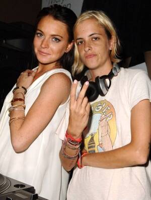 Celeb Lesbian Lindsay Lohan - Samantha Ronson is Open to Lindsay Lohan Reunion, Boys, Writing a Novel |  Autostraddle
