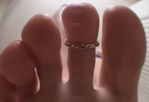 Crush Barefoot - The barefoot crush - http://videocliphut.com/the-barefoot- Â· BarefootPorn