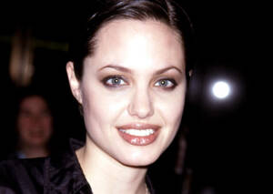 Angelina Jolie Lesbian Girlfriend - TBT: That Time Angelina Jolie Turned Me Into A Lesbian In The Movie â€œGiaâ€ -  GO Magazine