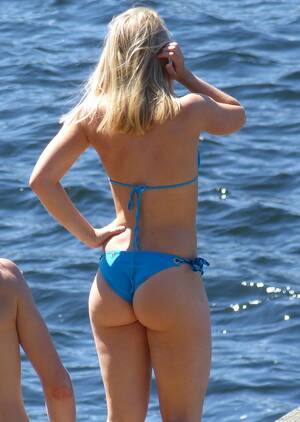 hot bikini ass - Sexy bikini ass Porn Pic - EPORNER