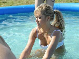 accidental nudity tv wardrobe malfunction - Wardrobe Malfunction Porn Pic - EPORNER