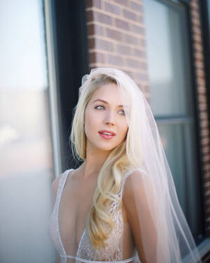 Beautiful Bride Porn - A beautiful bride. Porn Pic - EPORNER