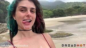 Beach Facial - public-facial-cumshot-on-the-beach videos - XVIDEOS.COM