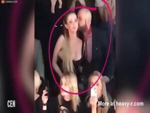 Black Star Giving Head - Russian Pop Star Caught Giving Handjob In Public