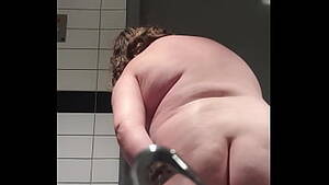 fat mom toilet - Free Bbw Toilet Porn Videos (427) - Tubesafari.com
