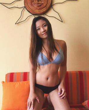 Asian Porn 18 Yr Old Girl - 18 year old Asian Foto PornÃ´ - EPORNER