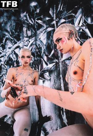 Grimes Porn - Grimes Nude Photos & Videos 2024 | #TheFappening