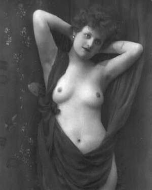 French Vintage 1920 Porn - French vintage ladies showing their bodies from the 1920s Porn Pictures,  XXX Photos, Sex Images #2730936 - PICTOA