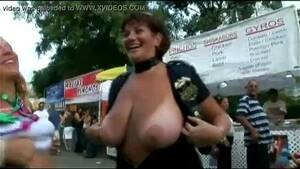 flash tits mature - Watch Mature flash big tits - Ggw, Milf, Busty Porn - SpankBang