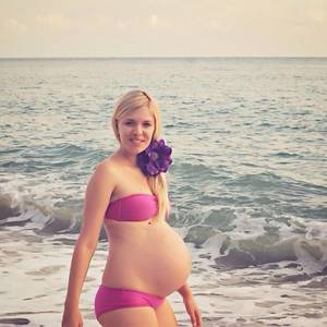 Attractive Pregnant Belly Porn - belly. My Favorite ColorPregnancyPorn