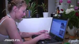 fisting files - Alix Files - French Porn Star Shows Her Biggest Fan Her Anal Fisting Over  Webcam