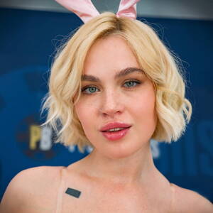 Bukkake Porn Asian Bob Haircut - Photos - PREMIUM BUKKAKE