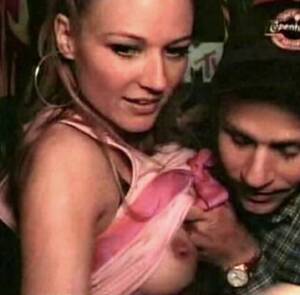 big boobed country singer - Big Boobed Country Singer | Sex Pictures Pass