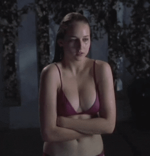Leelee Sobieski Sex Tape - Leelee Sobieski bikini gif - Leelee Sobieski Fan Art (44384299) - Fanpop
