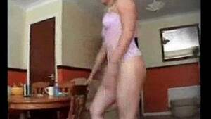 Amateur Mature Strip - mature strip' Search - XNXX.COM