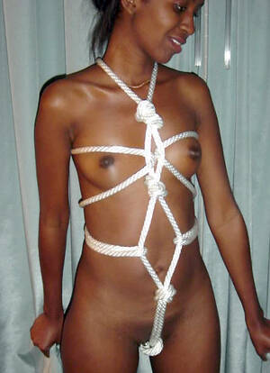 black 18yo porn - Perky, slim black 18yo girl posing for his boyfriend on the bed, big  picture #5.