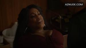 niecy nash big tits naked - 01:50