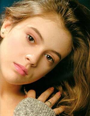 Alyssa Milano Sam Porn Captions - June | 2015 | Gay Geek Gab | Page 2