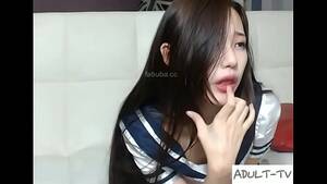 Horny Korean Girl Webcam - Slutty Korean masturbating on webcam - XVIDEOS.COM