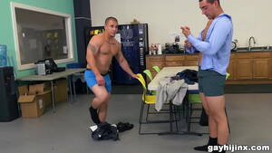 Gay Boss Porn - Gay Boss Trying to Make Friday a Bit More Fun - XVIDEOS.COM