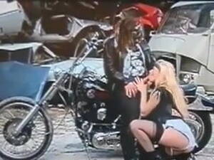 Biker Whore Porn - nasty white trash biker whore | xHamster