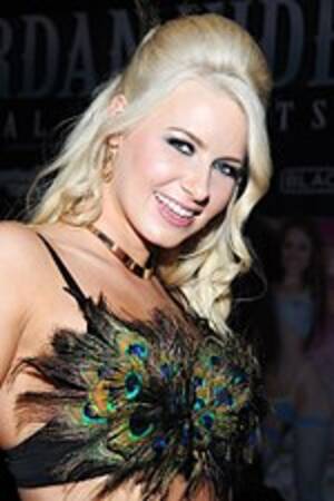 2015 Avn New Porn Stars - 32nd AVN Awards - Wikipedia