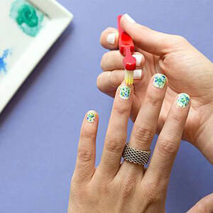 Jenny Mccarthy Blowjob Facial - Some Beauty Hacks You Can Do with a Toothbrush