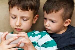 Just Toddler Porn Boys - How To Talk To Your Child About Porn (Even When They're Young) - Mums Kids  Jesus