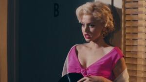 Blonde Forced Sex Porn - Ana de Armas' 'Blonde' film has movie critics refusing to review it: 'It's  violent rape porn' | Marca