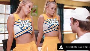 Cheerleader Piss Porn - Coach peeped at one of the cheerleaders pissing and she invited him to come  in to her