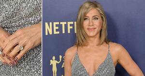 Jennifer Aniston Getting Fucked - Jennifer Aniston Sparks Engagement Rumors With Huge Diamond Ring