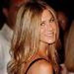 Jennifer Aniston Lesbian - Jennifer Aniston Turns Lesbian in 'Cougar Town'
