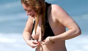 nip beach - Natasha Lyonne