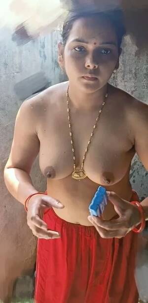 indian xxx bhabhi naked in bathroom - Village Bhabhi nude bath pics - FSI Blog
