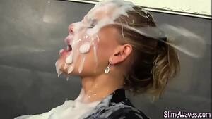 messy bukkake cumshots - Bukkake babe gets messy - XVIDEOS.COM